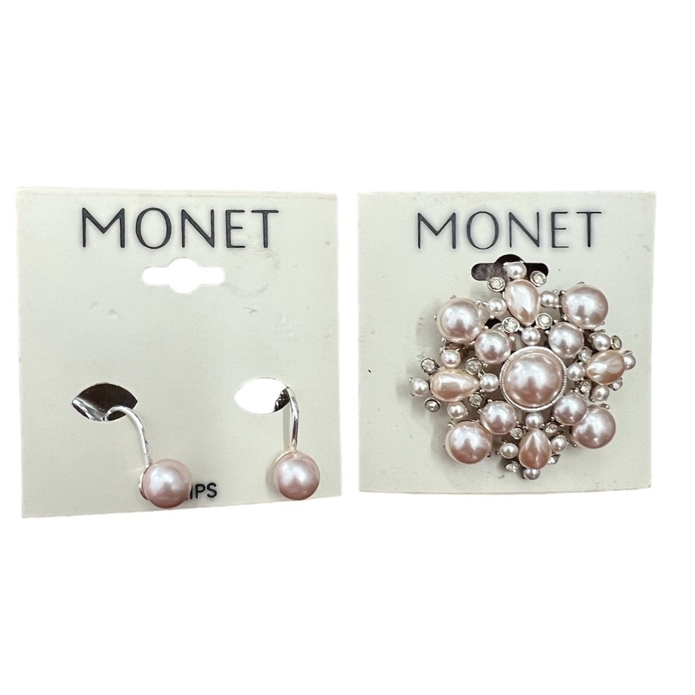 Vintage NWT Monet earring brooch set faux pearls and crystals in mint condition